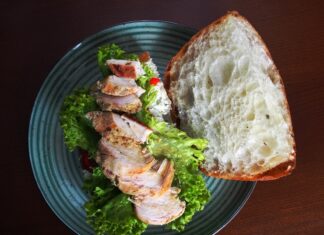 Свинина с сыром и майонезом в духовке