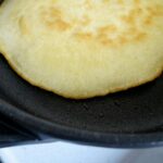 Лепешки из рисовой муки на сковороде