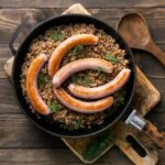 Ежики с фаршем и рисом в сковороде