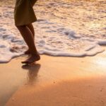 Сон о ходьбе босиком по песку: толкование