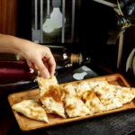 Приготовление Хачапури с сыром на сковороде