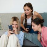 Прикольные названия для группы друзей в WhatsApp