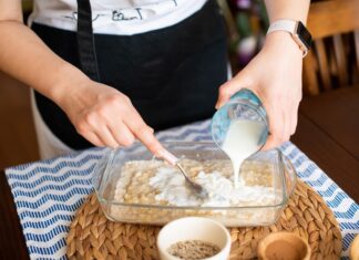 Манник на кефире: простой рецепт с мукой