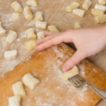 Толкование сна: женщине снится лепка пельменей