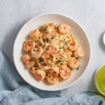 Креветки в сливочном соусе с пастой