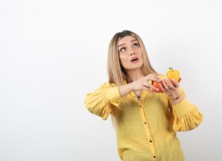 Червяк в еде во сне женщины: толкование