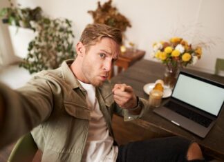 Гадание онлайн на мужчину по имени