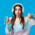 Почему стали тише играть наушники и как это исправить