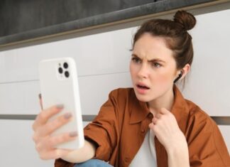 Как общаются по телефону после блокировки