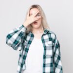 Левый глаз чешется в воскресенье: народные приметы