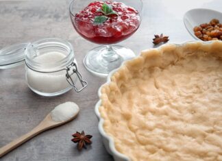 Пирог на манке и кефире: простой рецепт