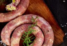 Домашняя колбаса: рецепты приготовления в духовке