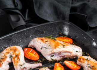 Куриные бедра в духовке: простой рецепт без майонеза