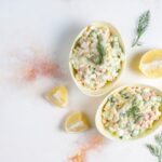 Салат из кальмаров с яйцом и огурцом