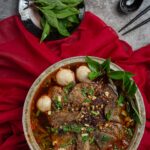 Говяжий суп с яичной лапшой