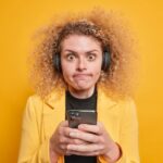 Почему в Zoom на телефоне нет звука