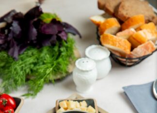 Сметанно-томатный соус