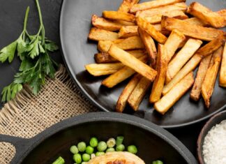 Свинина в кляре на сковороде: простой рецепт