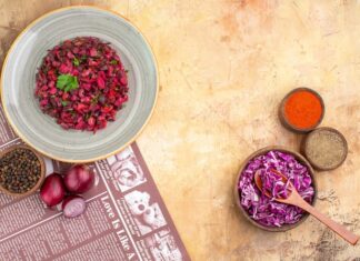 Салат из вареной свеклы и фасоли