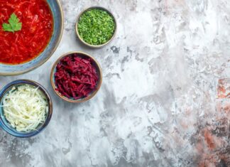 Капуста, помидоры, огурцы: салат на зиму