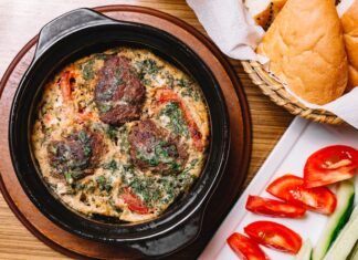 Классический рецепт тефтелей с рисом в духовке