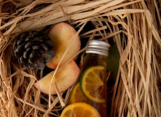 Мед из молодых побегов сосны