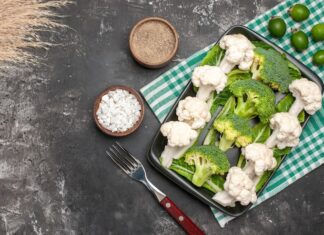 Капуста брокколи на пару в мультиварке