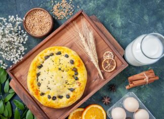 Луковый пирог из песочного теста: рецепт