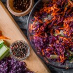 Корейский салат из говядины, соленых огурцов и моркови