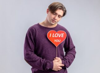 Как признаться мужчине в чувствах