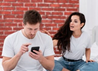 Как вернуть бывшего парня с помощью смс