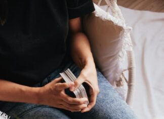 Онлайн таро для понимания отношений с мужчиной