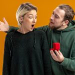 Как спрашивать парня о его девушке