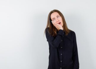 Сонник: Черный зуб во сне