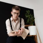 Как заставить парня написать прямо сейчас