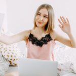 Как правильно познакомиться с девушкой в интернете