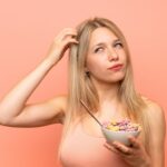 Волосы в еде во сне: значение для женщин