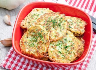 Кабачковая запеканка с фаршем и рисом