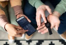 Как подключить часы Aimoto к телефону