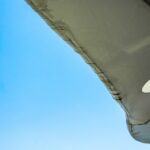 Военные самолеты в небе: загадка и красота