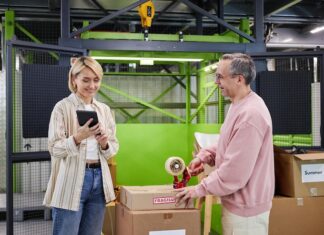 Сортировочный центр Wildberries: в пути