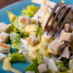 Из чего состоит салат Цезарь