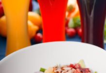 Салат с колбасой и фасолью: просто и вкусно