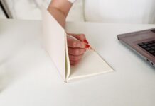 Подписание книг: пошаговое руководство