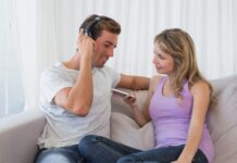 Изменить женский голос на мужской: практические советы