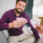 Разгадать чувства мужчины: как это сделать?