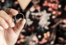 Обручальные кольца: что написать на них