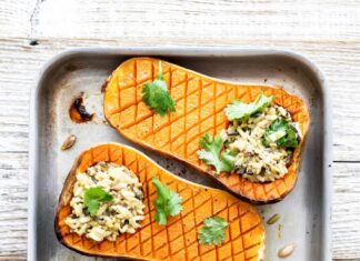 Горячие бутерброды со шпротами: рецепт