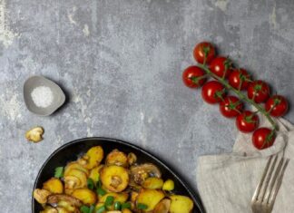 Картошка с мясом на сковороде: рецепт