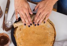 Приготовление заливного пирога с капустой